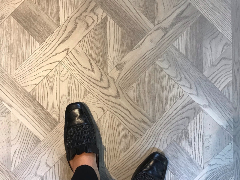 Duchateau Palais 36" x 36"