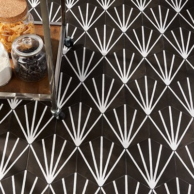 Soho Studio Aries Line 7.79" x 8.98" Nero Line