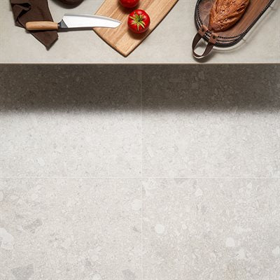 Soho Studio Norr 2.0 24" x 24" Silver Beige