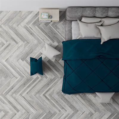 Soho Studio Barnard 4" x 24" Silver