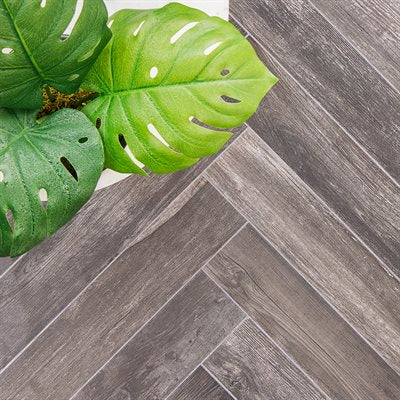 Soho Studio Wood Trend 4" x 24" Black